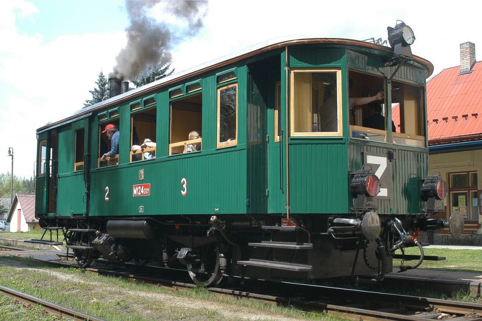 M 124.001 – parní motorový vůz